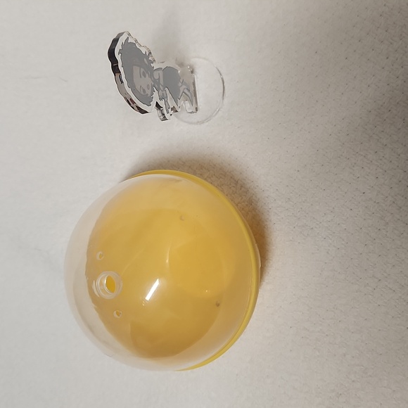 Attack on Titan Lot of 5 acrylics stands: Gabi, Reiner, Falco, Zeke 2-2.5 inch - Picture 8 of 9